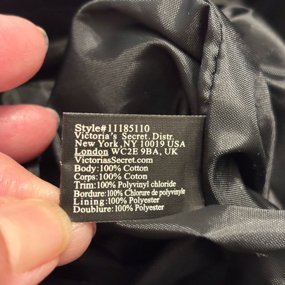 NWT Victoria’s Secret Red and Black Plaid Tote Bag - Picture 14 of 14